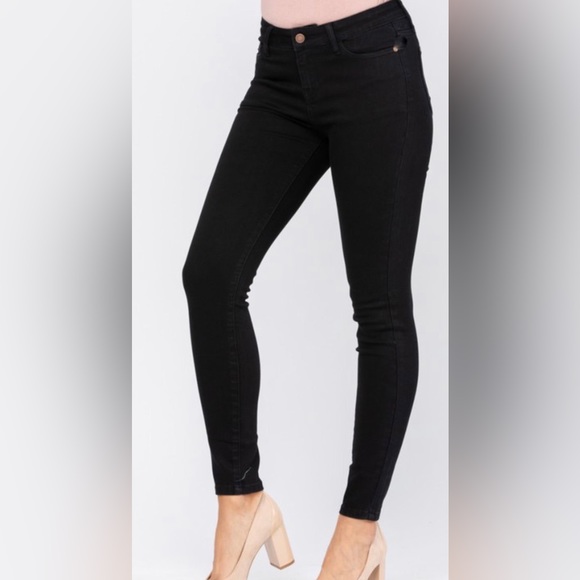 Judy Blue Black Denim - Picture 2 of 7